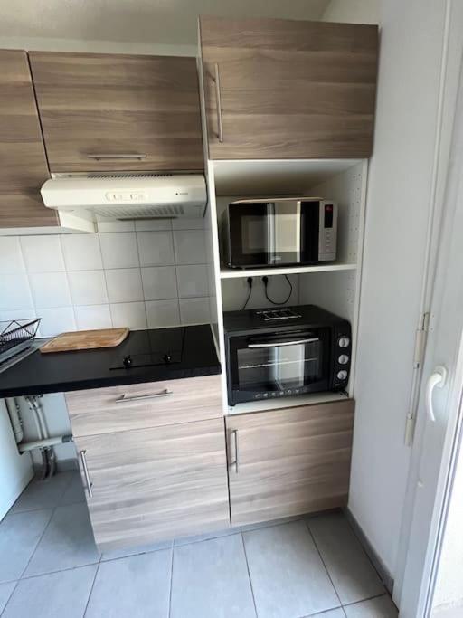 Joli Appt 45 M2 Avec Terrasse Lunel (Herault) Exterior foto