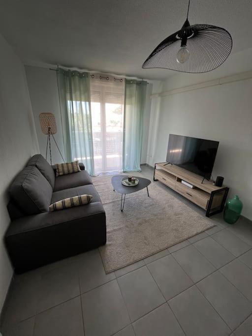Joli Appt 45 M2 Avec Terrasse Lunel (Herault) Exterior foto